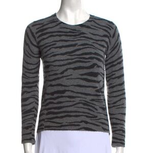 Marc Jacobs Cashmere sweater !